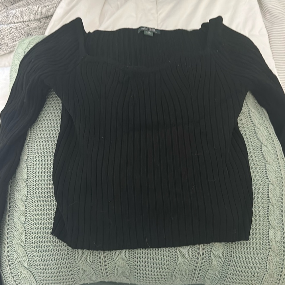 Long sleeve sweater crop